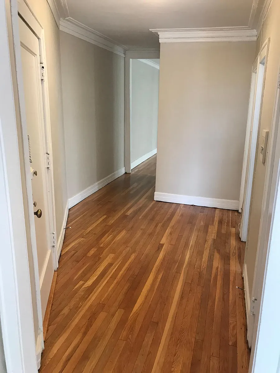 Entryway - 330 W Washington Blvd #1B
