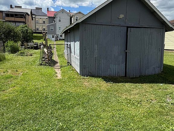 5th image of 416 Catawissa Ave
