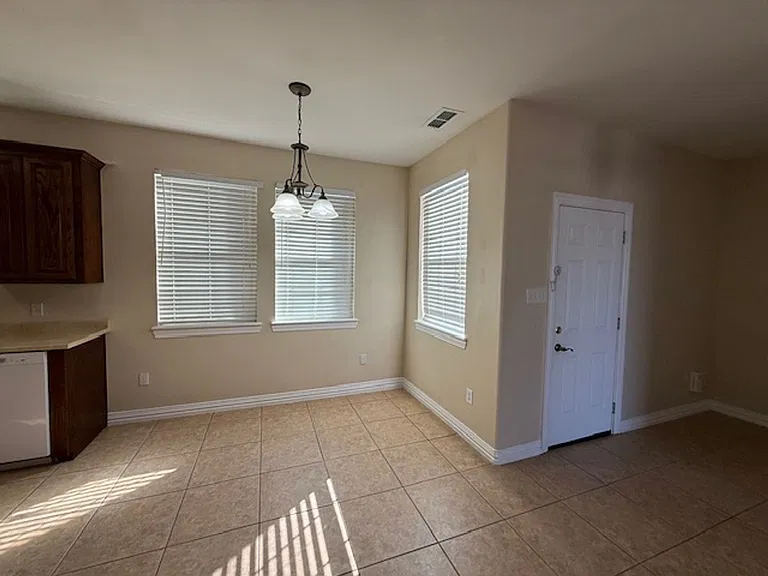 2319 Independence Blvd — Photo 6