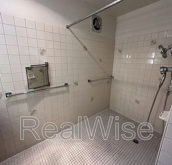 7730 SW Eaker Pl — Photo 43