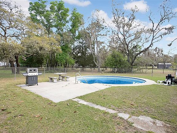 2nd image of 3116 E Buck Ct