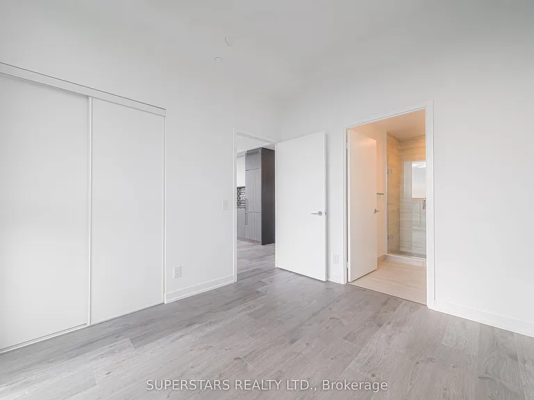 285 Dufferin St #1124 — Photo 13