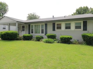 9800 Harold Dr, Saint Louis, MO 63134