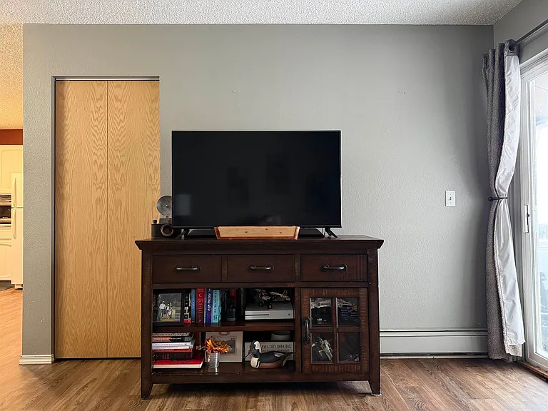228 Woodridge St #4 — Photo 10