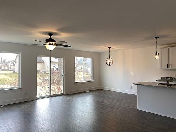 Kitchen Nook Area
