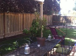 540 Hampton Ct, Oakdale, CA