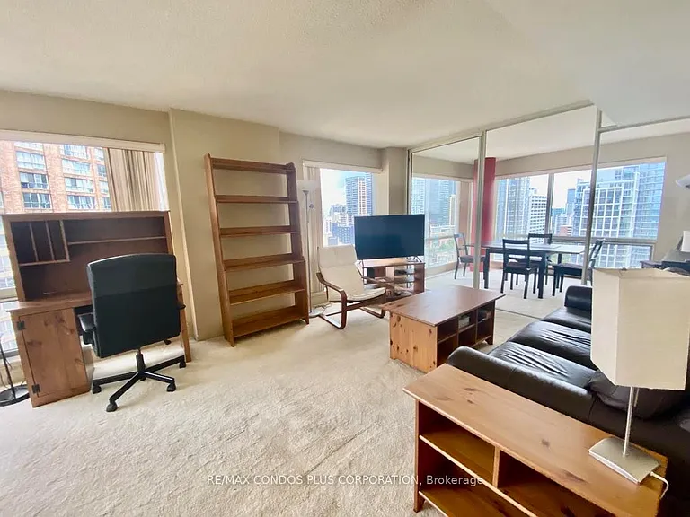 1001 Bay St #1804 — Photo 5