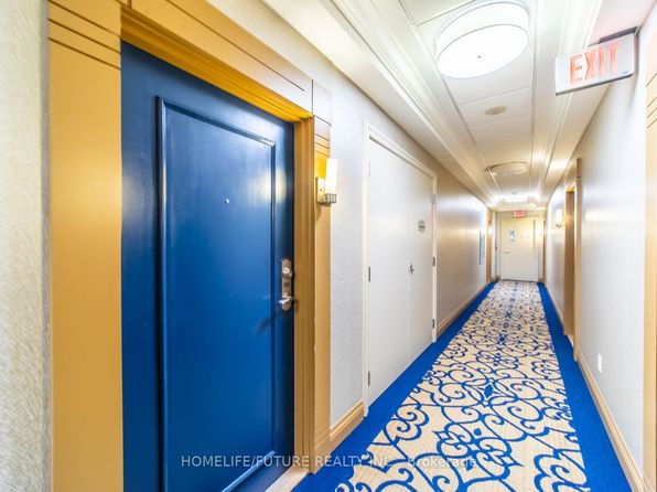 33 Clegg Rd #201, Markham, ON L6G 0G6