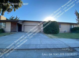 910 Comanche Way, Lodi, CA 95240