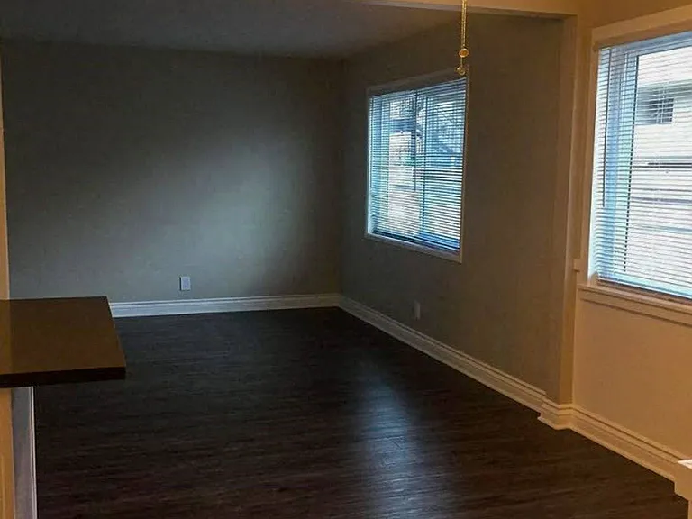 245 Cypress Dr — Photo 7