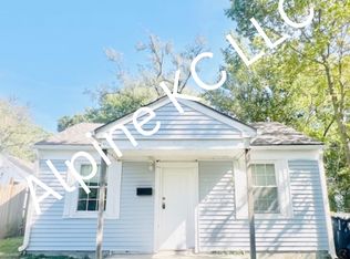 6737 Myrtle Ave, Kansas City, MO 64132