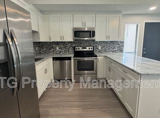 217 Loring Ct, Orange Park, FL 32073