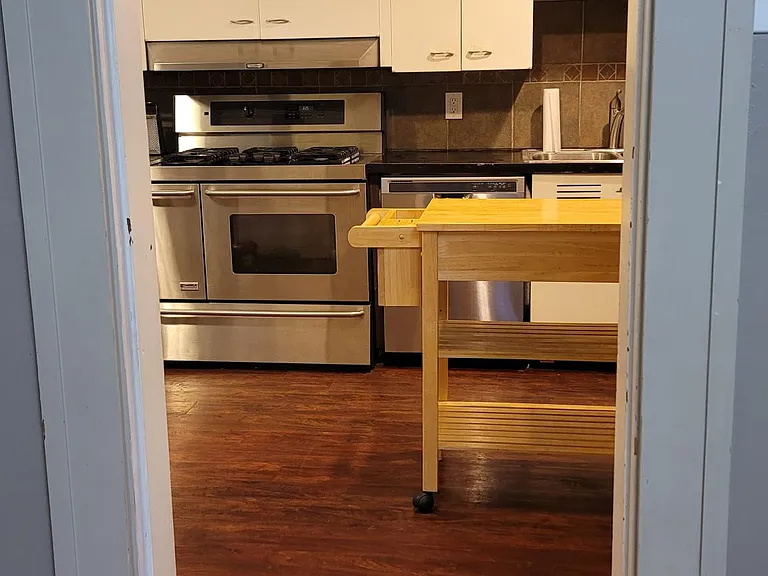 901 S Broadway St — Photo 24