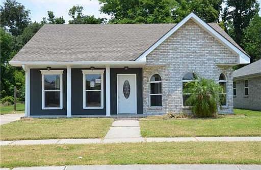 1st image of 2820 Meadow Dr