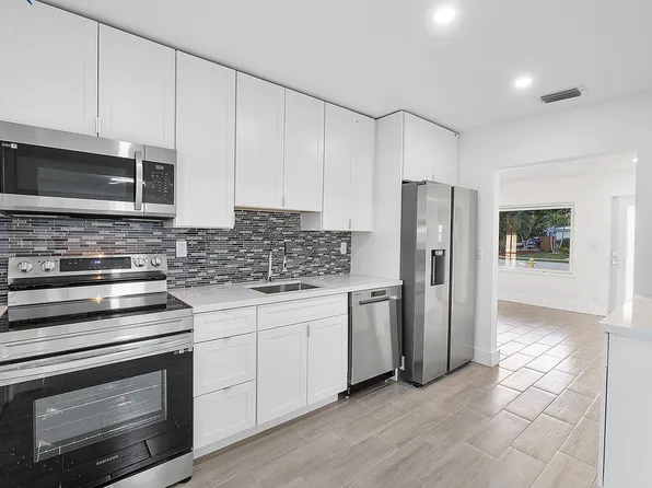 370 S Golf Boulevard, Pompano Beach, FL 33064