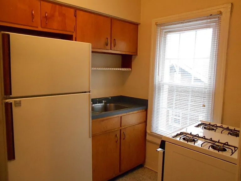 2400 Woodbourne Ave #3C — Photo 13