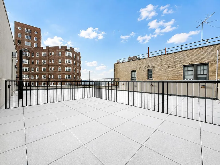 205 Cabrini Blvd #Penthouse 6C — Photo 7
