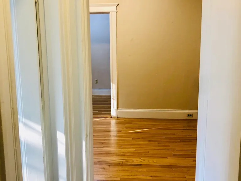 1 Crawford St #2 — Photo 4