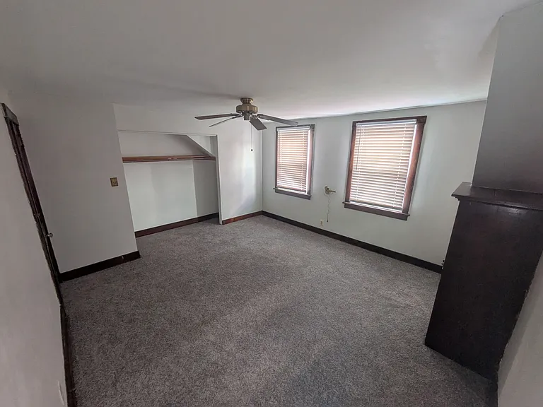 3934 Hoosac St #1 — Photo 24