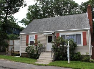 31 Shoemaker Rd, Lynn, MA 01904