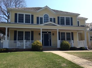 1017 Raleigh Rd, Glenview, IL 60025