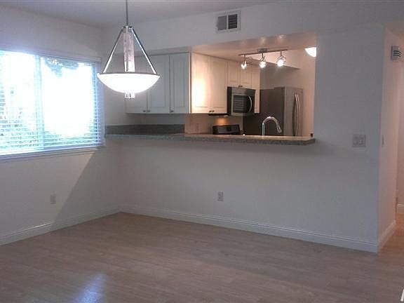 2nd image of 9124  Madison Green #33