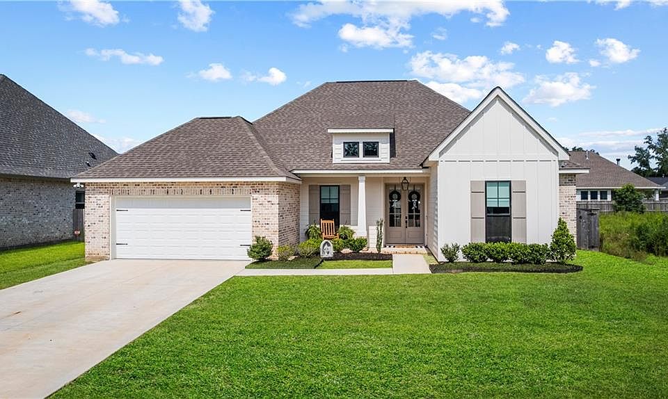 1st image of 2017 White Dove Dr
