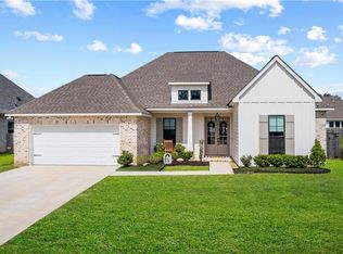 2017 White Dove Dr, Madisonville, LA 70447