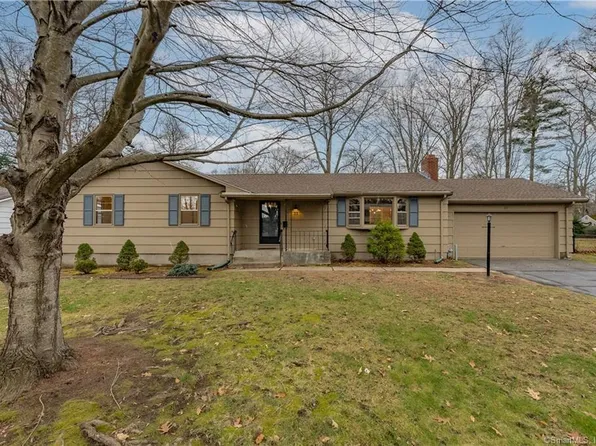 33 College Drive, East Hartford, CT 06108