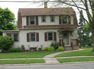 900 11th St, Monroe, WI 53566