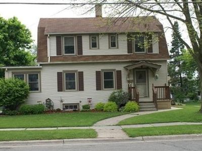 900 11th St, Monroe, WI, 53566