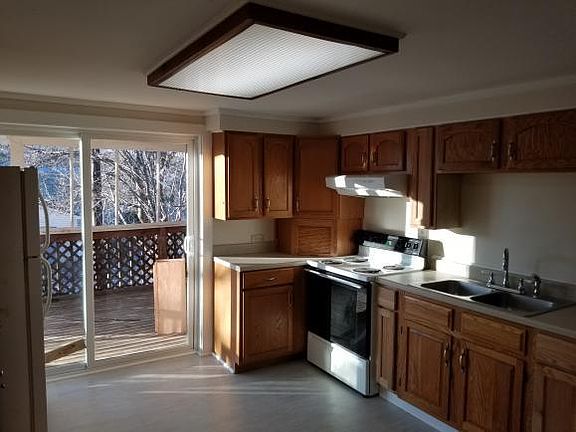 2nd image of 549 W High St