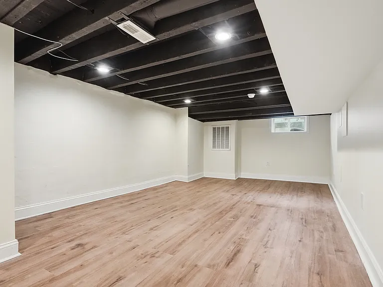 1441 S Marston St — Photo 14