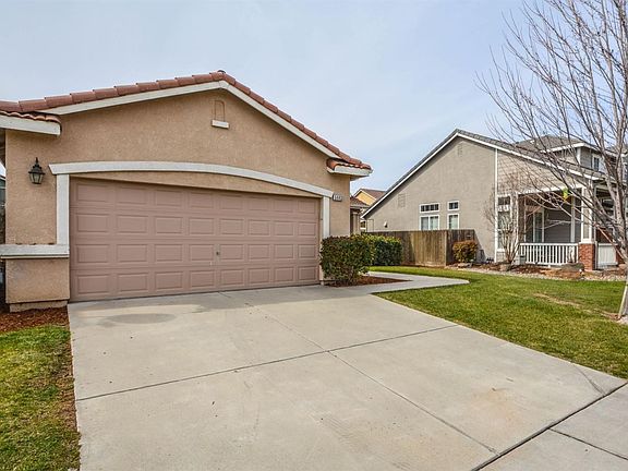 3rd image of 5443 Silversmythe Ln