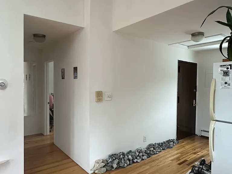 152 Beach 118 St #5 — Photo 7