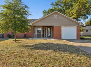 1409 W Montana Ave, Chickasha, OK 73018