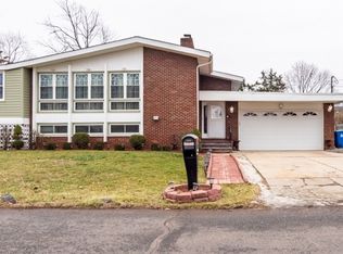 131 Hillcrest Ave, Somerset, NJ 08873