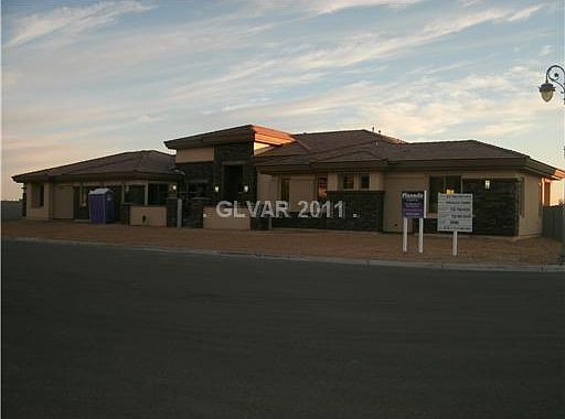 2nd image of 8507 Verde Park