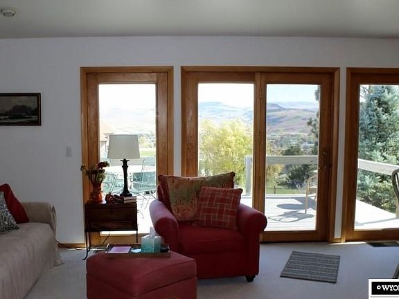 2nd image of 813 Roundtop Dr