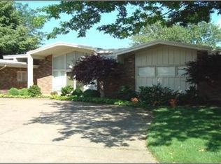 164 Sunset Dr, Sandusky, OH