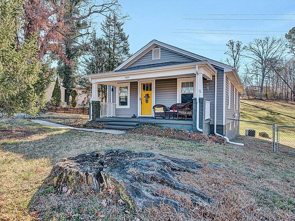 2nd image of 5424 Crescent Blvd