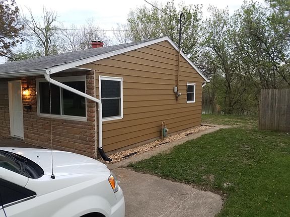 2nd image of 1486 Dixon Dr
