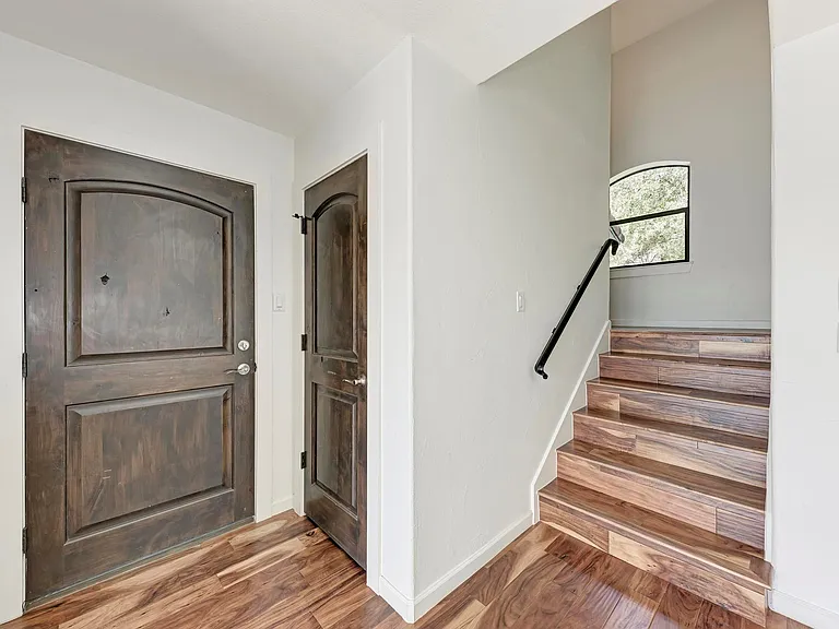 13803 Lake View Dr — Photo 19