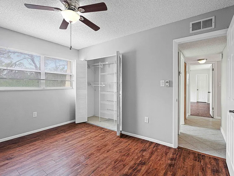 3135 Shady Dell Ln #218 — Photo 14