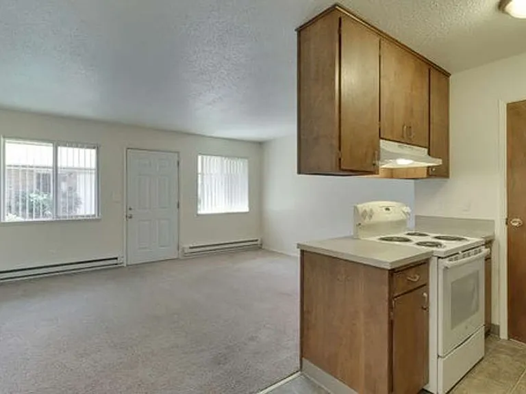 1504-1508 21st Pl — Photo 3