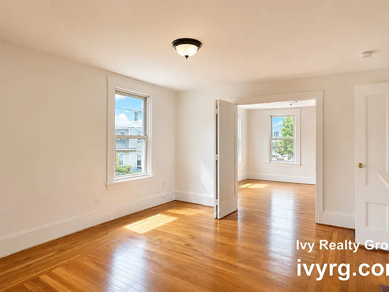 23 Mount Vernon St #2 — Photo 9