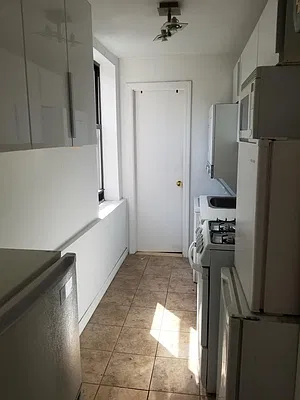 Rented by R New York | media 3