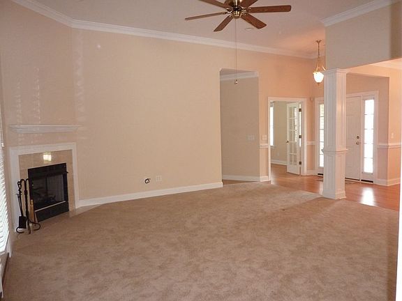 4th image of 5020 Monck Ct