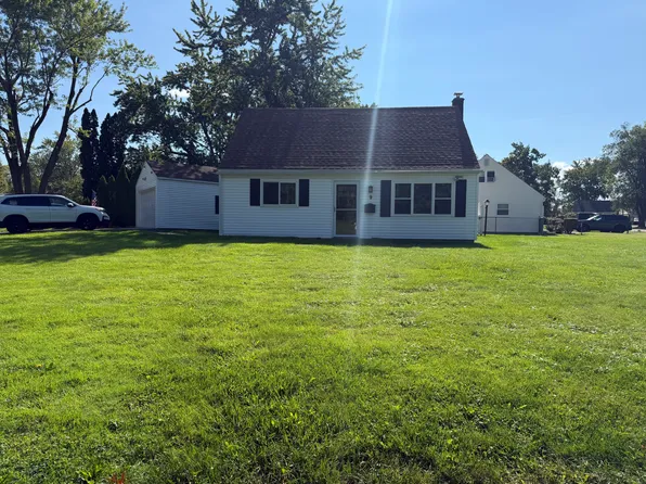9 Charles Rd, Latham, NY 12110