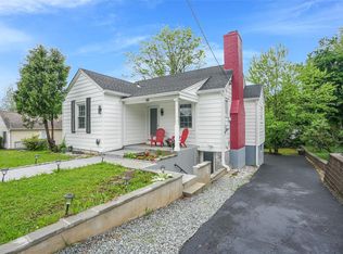 68 North Rd, White Plains, NY 10603